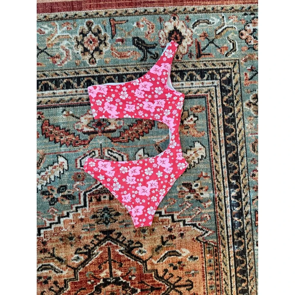 Frankies Bikinis Mila Red Pink Floral One Shoulder Cut Out Swimsuit Womens M